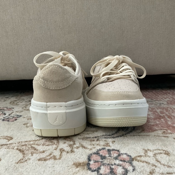 Nike Air Jordan 1 Elevate Low Rise Sneakers - Picture 3 of 3